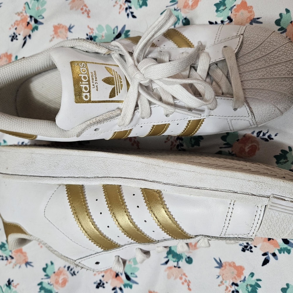 Womans Adidas size 9